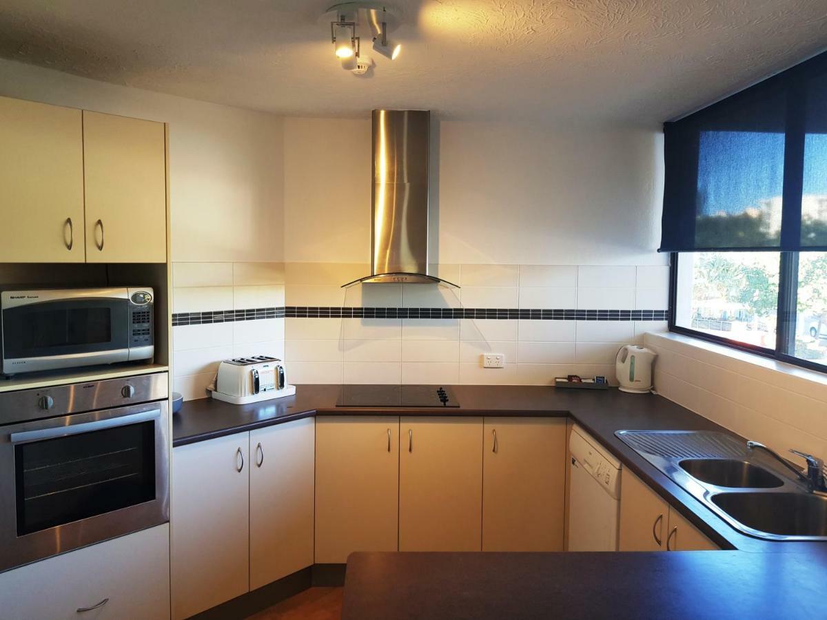 Bribie Island North Casablanca Beachfront Apartments المظهر الخارجي الصورة